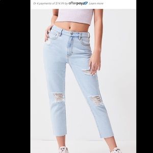 PacSun light wash mom jeans